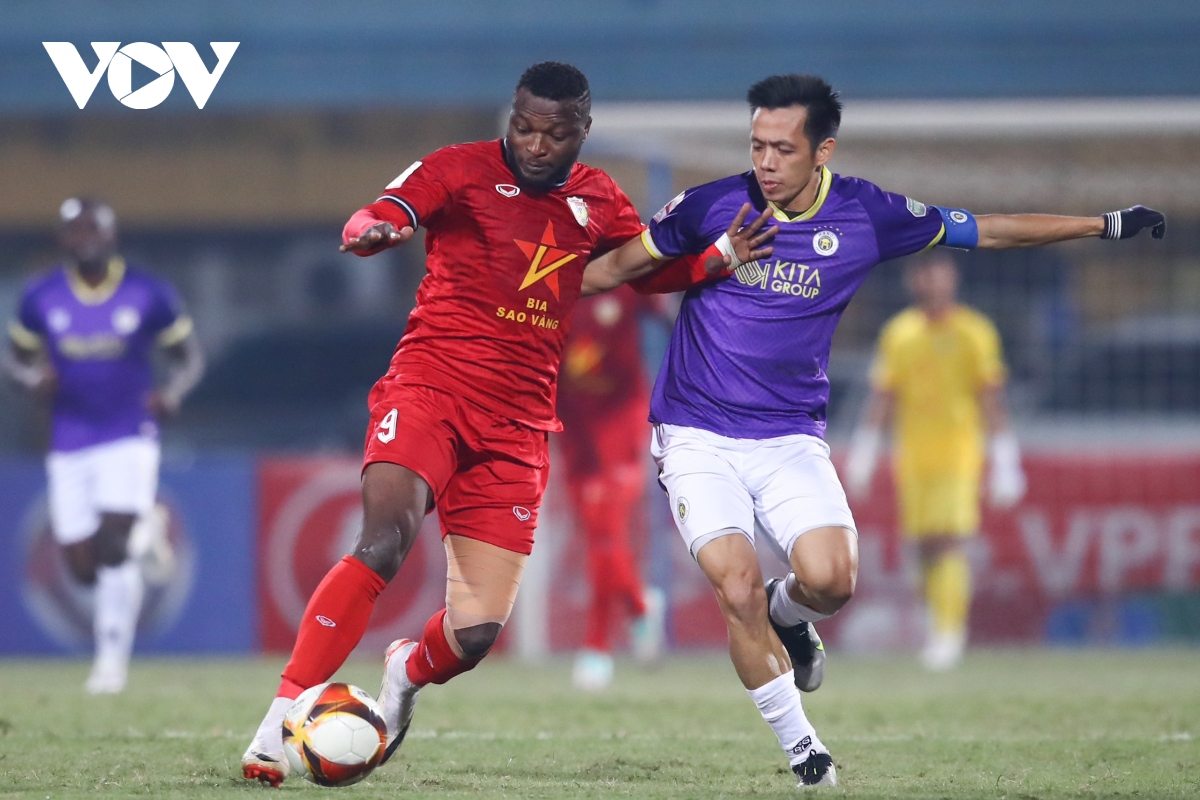Kết quả vòng 7 V-League 2023/2024: Hà Nội FC rơi điểm trên sân nhà trước Hà Tĩnh