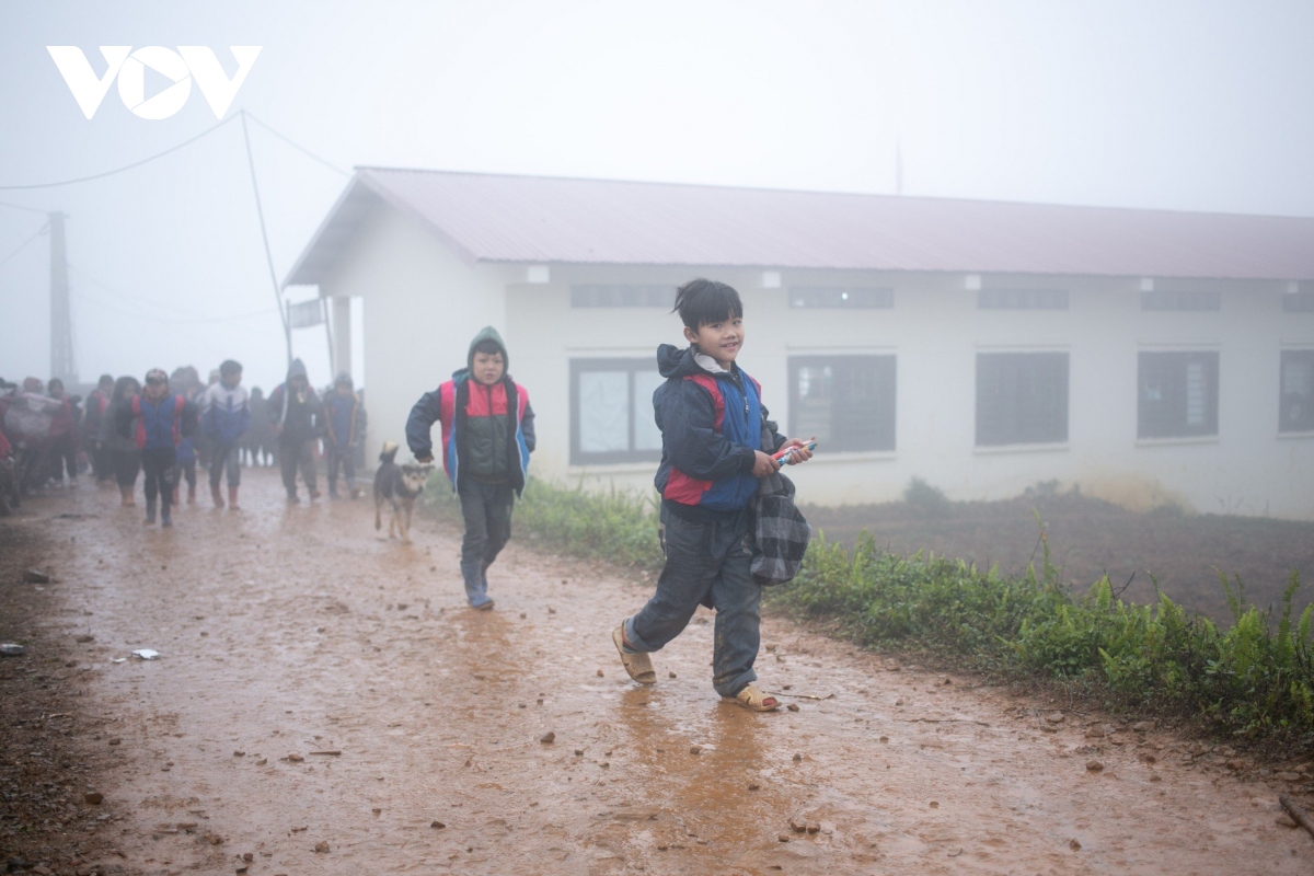 mang tet som len ban lang vung cao bien gioi cao bang hinh anh 1