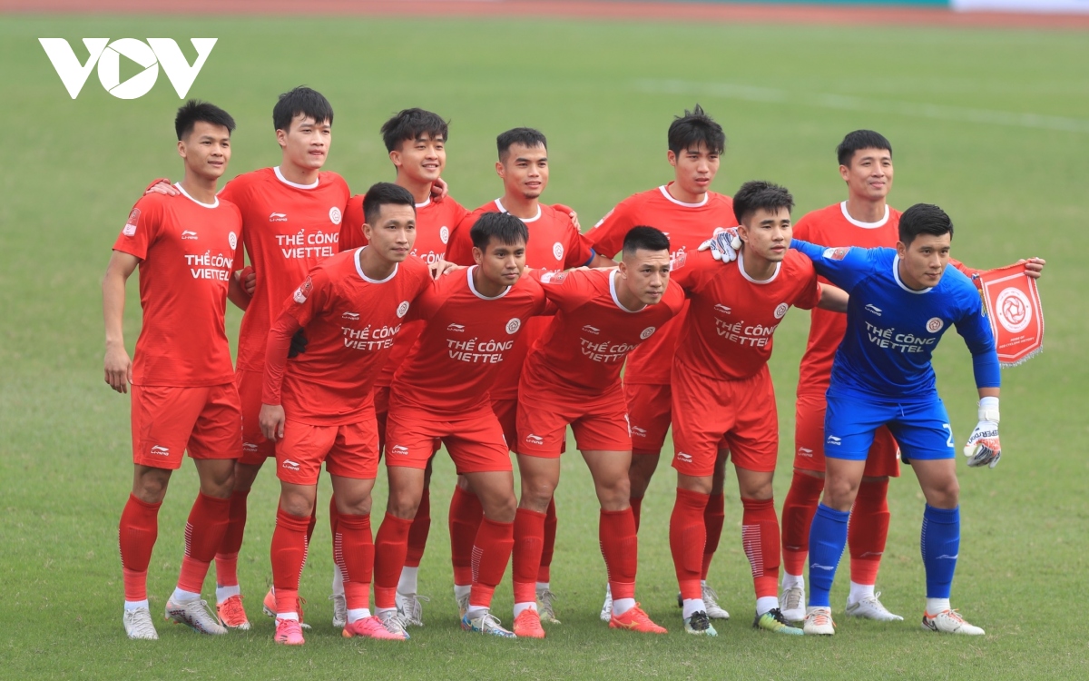 hoang Duc, bui tien dung tai xuat giup the cong viettel danh bai ha noi fc hinh anh 2