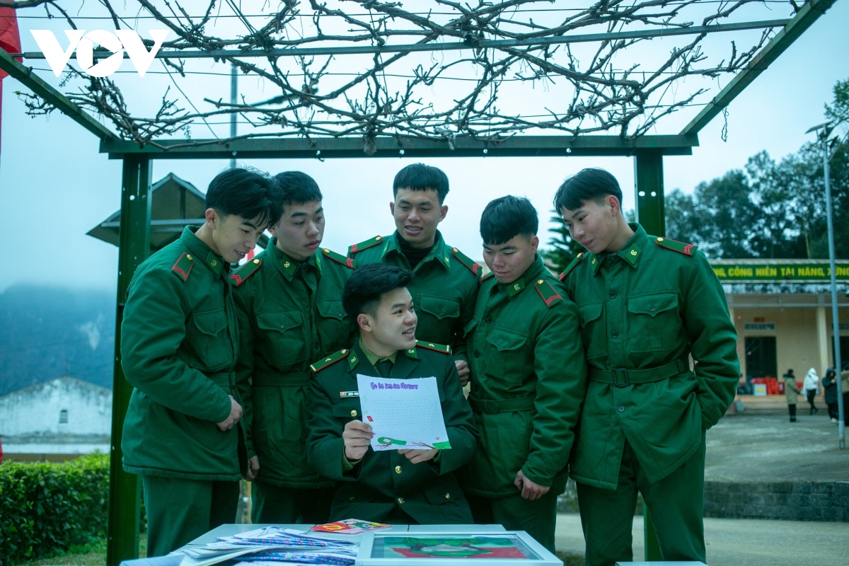 mang tet som len ban lang vung cao bien gioi cao bang hinh anh 14