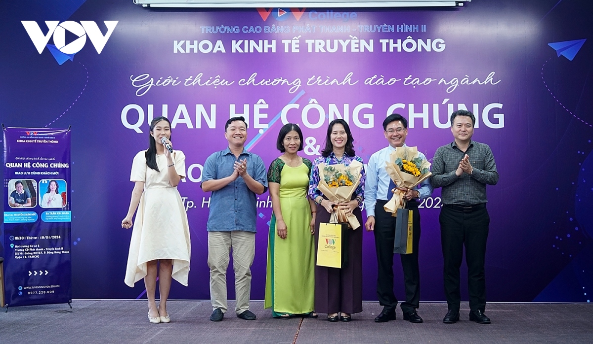 vov college gioi thieu chuong trinh dao tao moi nganh pr hinh anh 12