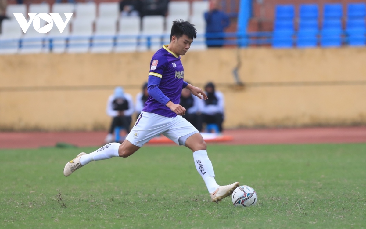 hoang Duc, bui tien dung tai xuat giup the cong viettel danh bai ha noi fc hinh anh 5