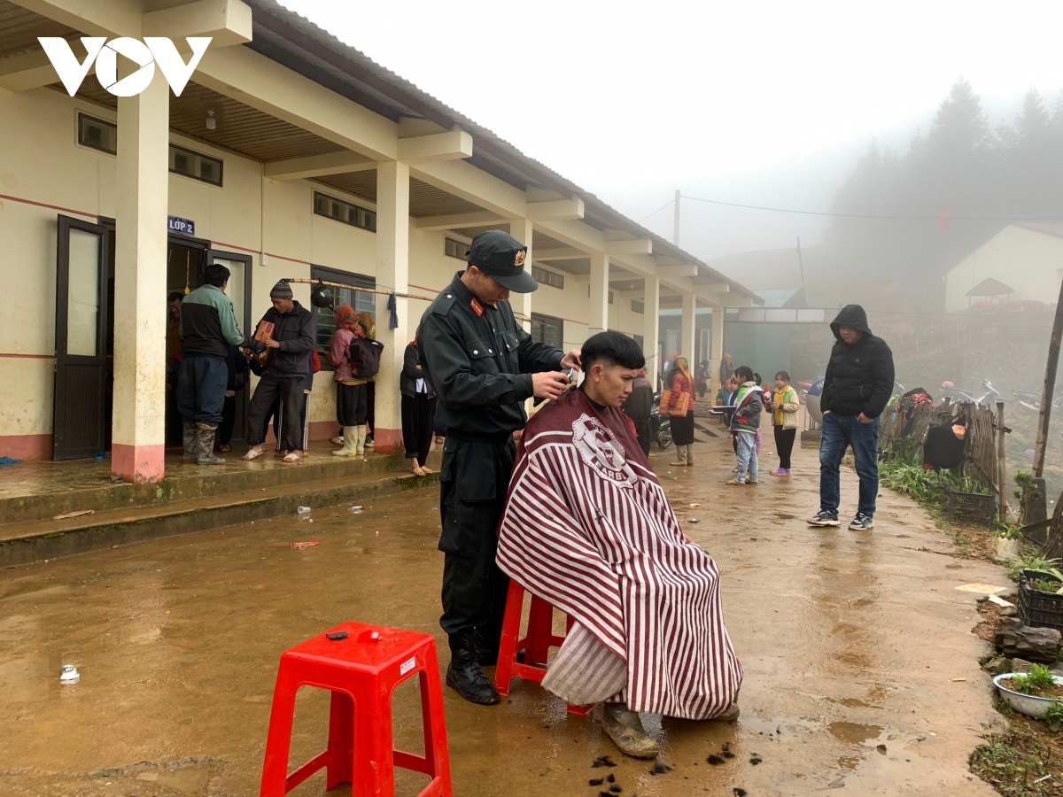 mang tet som len ban lang vung cao bien gioi cao bang hinh anh 9