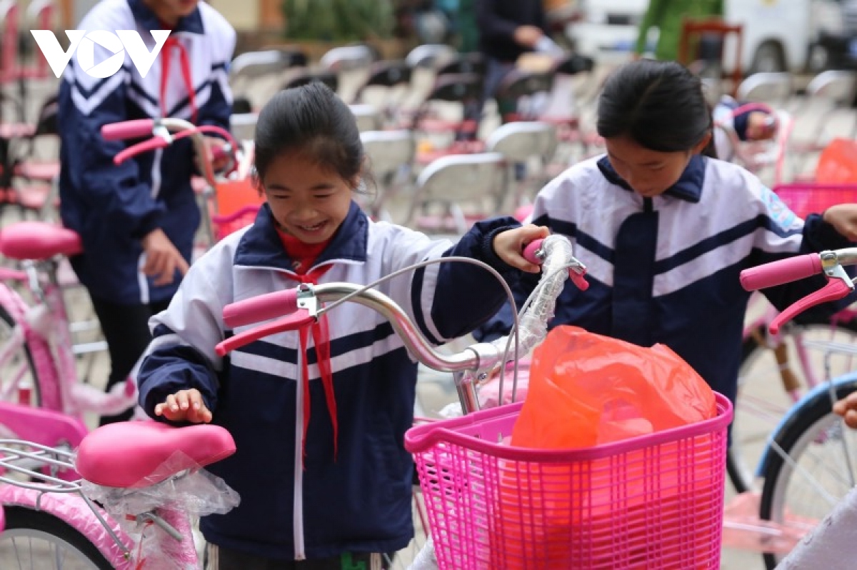 cao bang chung tay de moi nguoi ngheo deu co tet hinh anh 5