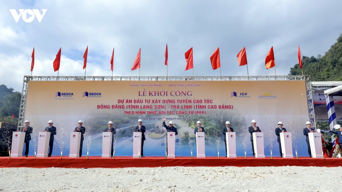 toan canh le khoi cong tuyen cao toc Dong Dang - tra linh hinh anh 1