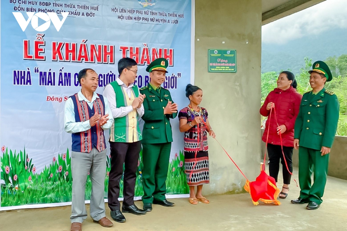 Chương trình Xuân Biên phòng - Ấm lòng dân Bản” tại vùng biên giới Thừa Thiên Huế