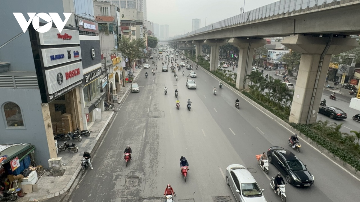 ngay dau tien di lam cua nam moi, duong pho ha noi thong thoang la thuong hinh anh 13