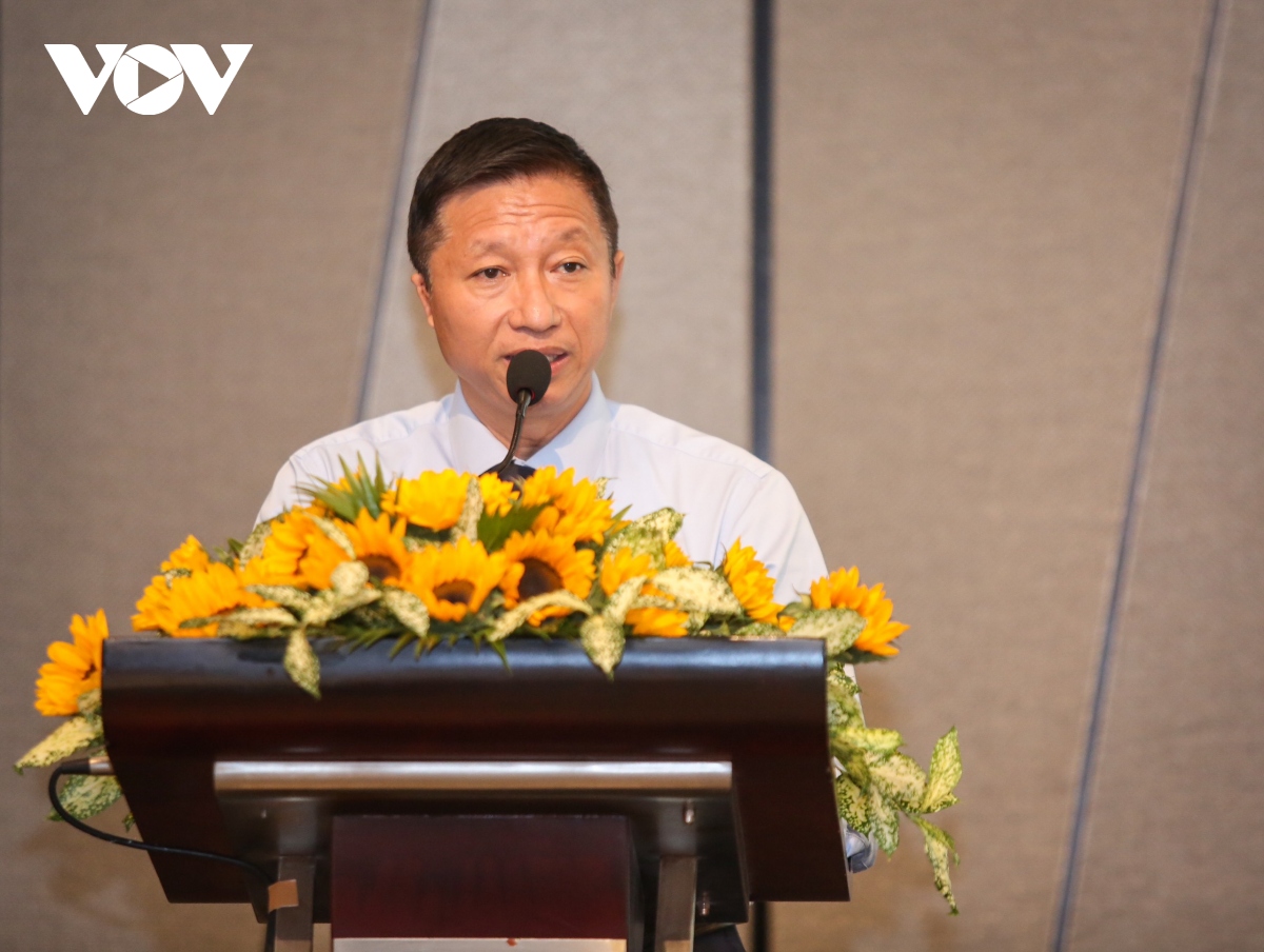 Đường hoa nguyễn huệ 2024 gặp nhiều khó khăn vì quá hoành tráng hình ảnh 1 Duong hoa nguyen hue 2024 gap nhieu kho khan vi qua hoanh trang hinh anh 1