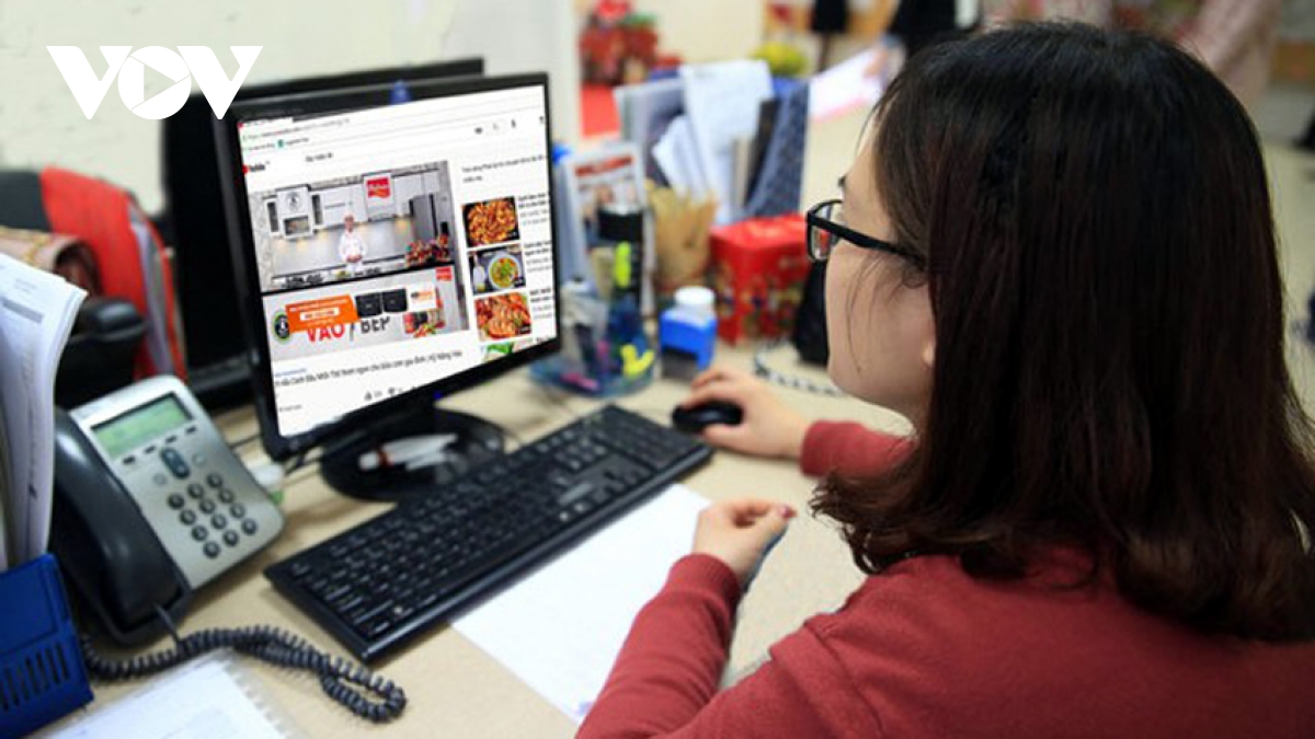 Phát triển thương mại điện tử năm 2025: Hóa giải thách thức