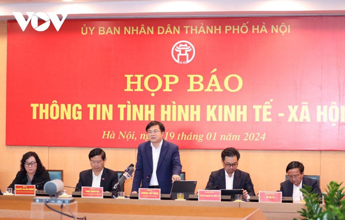 Hà Nội 2024 máy bay biểu diễn xác lập kỷ lục Đông Nam Á đêm giao thừa