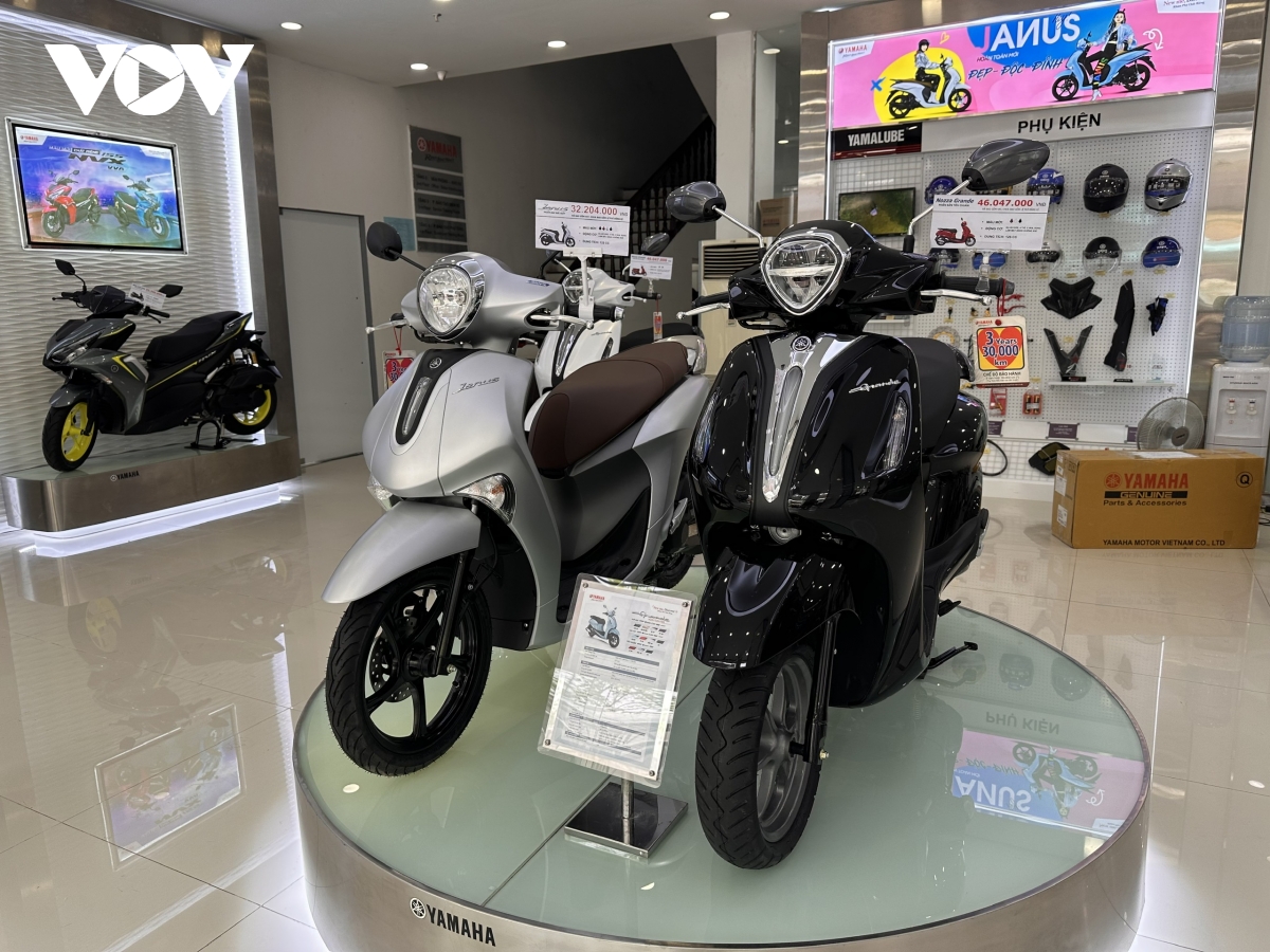 Nhiều mẫu xe máy tay ga của Yamaha giảm giá sâu “đối đầu” với Honda