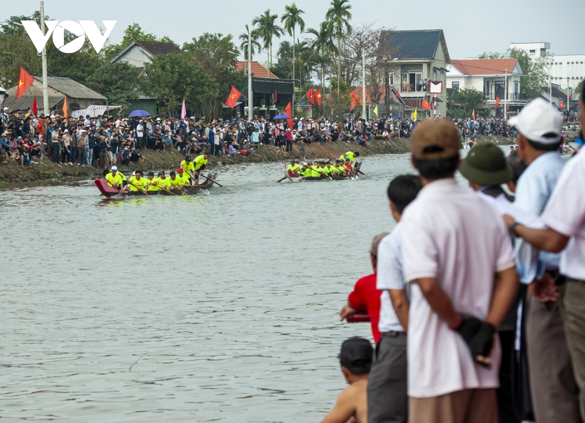 ron rang dua trai dau nam tai huong thuy hinh anh 8