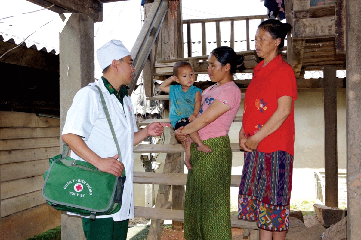 10 năm sang Lào “cắm” bản