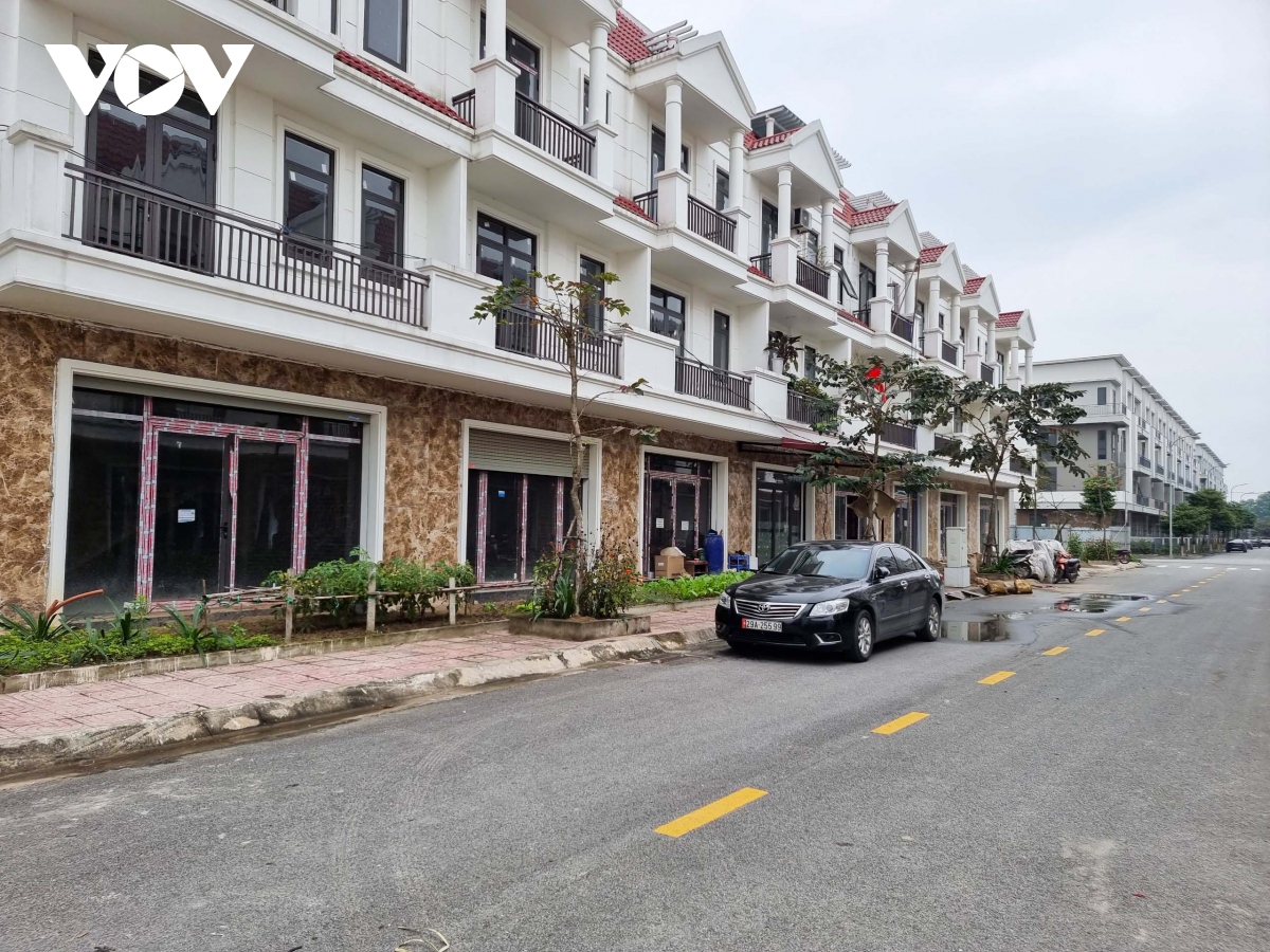 cận cảnh hàng trăm biệt thự bạc tỷ đắp chiếu của công ty cp Đệ tam ở bắc ninh hình ảnh 3 can canh hang tram biet thu bac ty dap chieu cua cong ty cp De tam o bac ninh hinh anh 3
