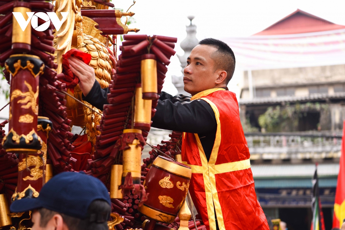 Dac sac le hoi ruoc phao Dong ky mong 4 thang gieng hinh anh 4