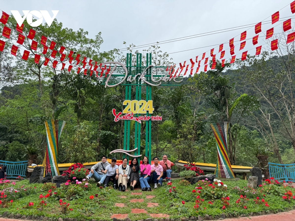 Lượng khách đến Quảng Bình dịp Tết Giáp Thìn 2024 tăng cao