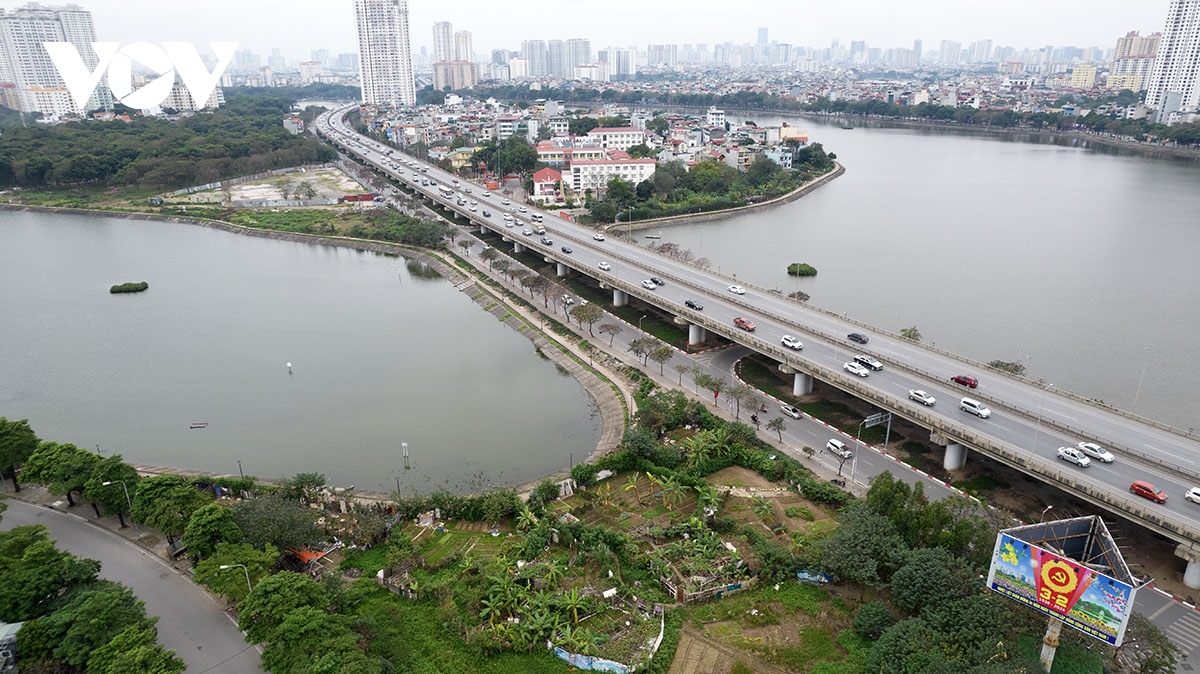 giao thong ngay 29 tet huong ra cua ngo ha noi khong con canh un tac hinh anh 4