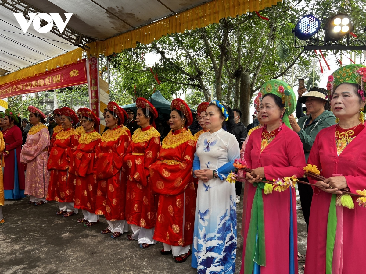 Doc dao hoi the khong lay cua cong lam cua tu tai hai phong hinh anh 2