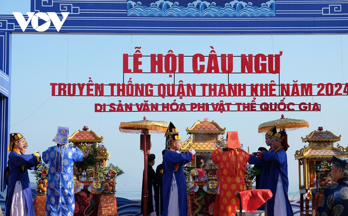 Dua le hoi cau ngu truyen thong quan thanh khe thanh san pham dac trung hinh anh 1