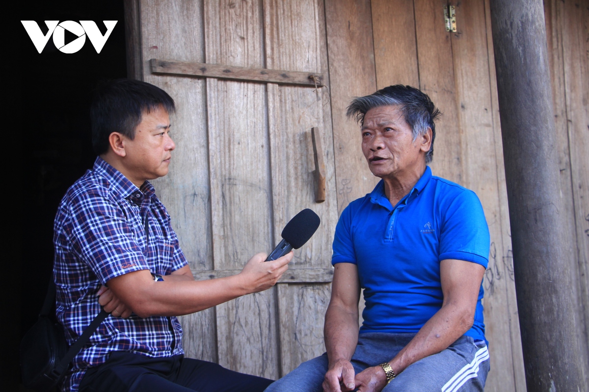 tet den lang du lich tan hoa thuong thuc com poi, ca thinh chua hinh anh 3