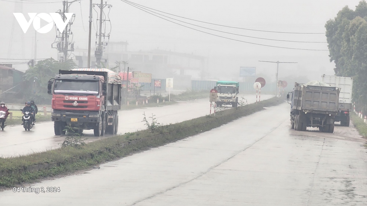 bac giang hang loat vi pham luat giao thong o khu vuc cau yen lu, yen dung hinh anh 1