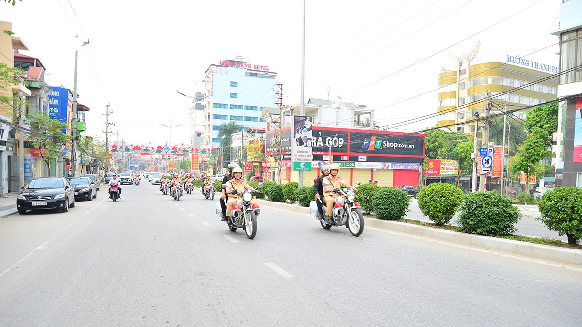 Dien bien cam nhieu tuyen duong phuc vu le khai mac nam du lich quoc gia 2024 hinh anh 1