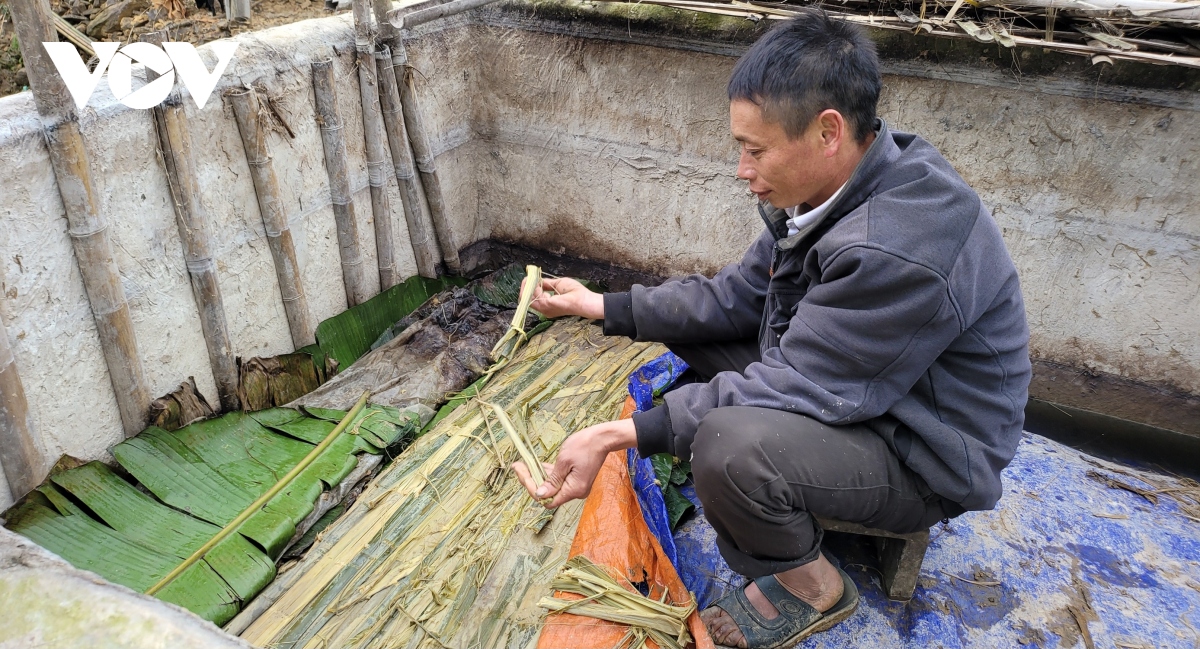 giu nghe lam giay ban truyen thong cua nguoi dao Do, cao bang hinh anh 2