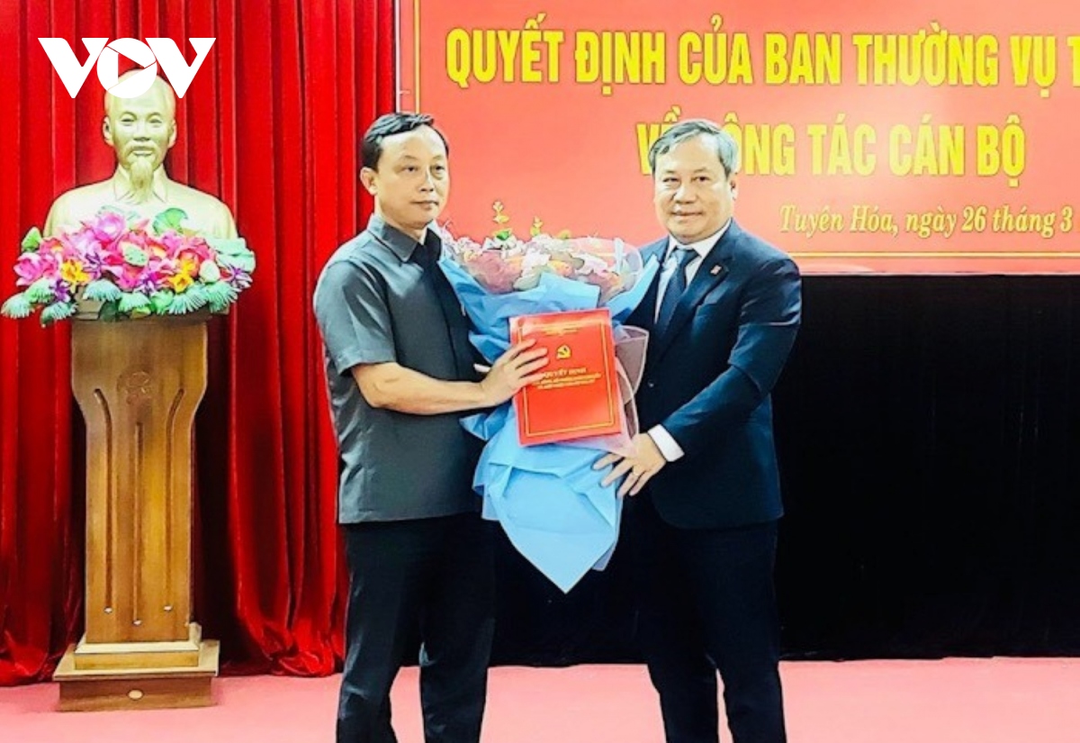 Quảng Bình: 2 giám đốc sở được điều động, bổ nhiệm làm bí thư huyện ủy