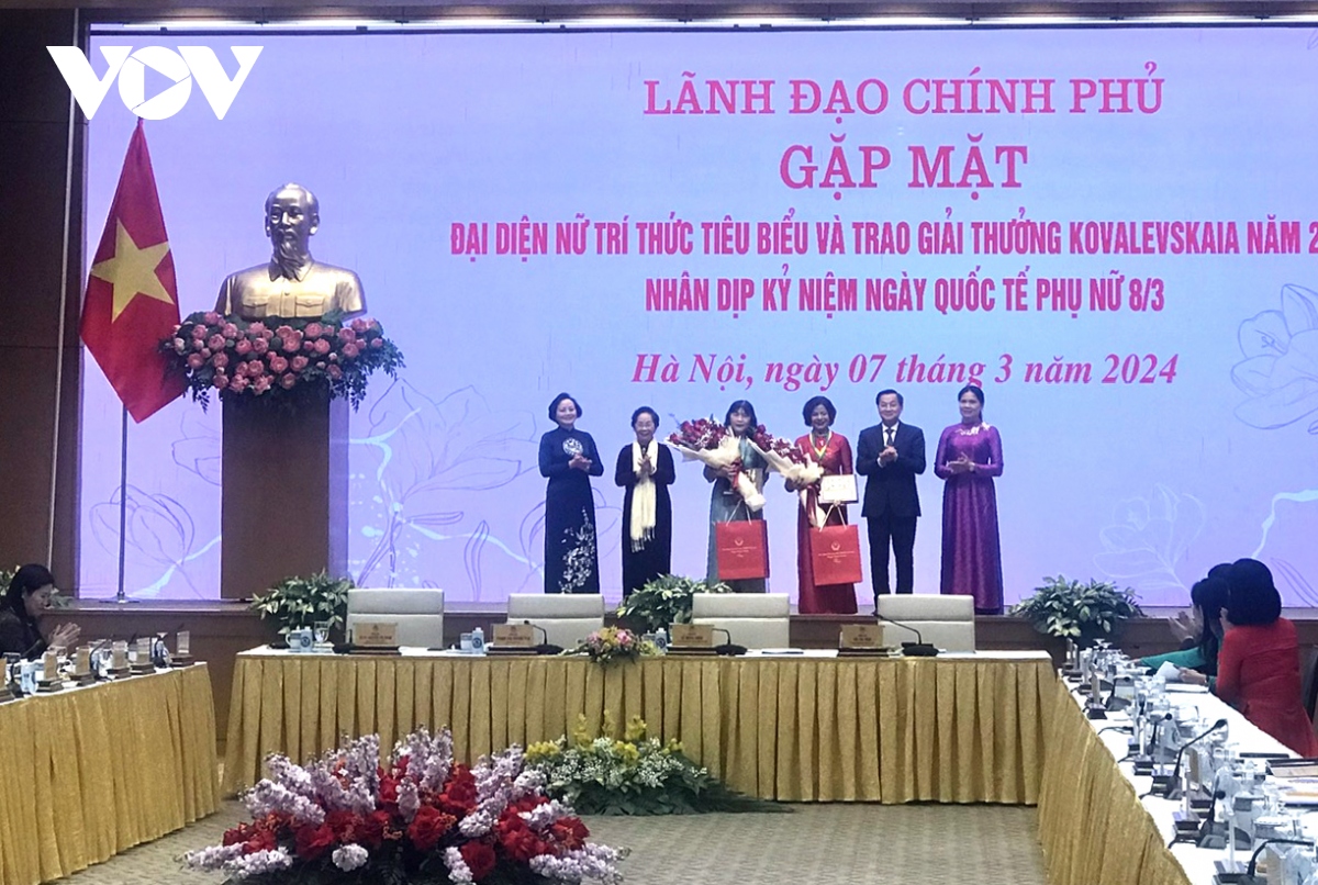 Cần quan tâm hơn nữa nguồn quy hoạch cán bộ nữ