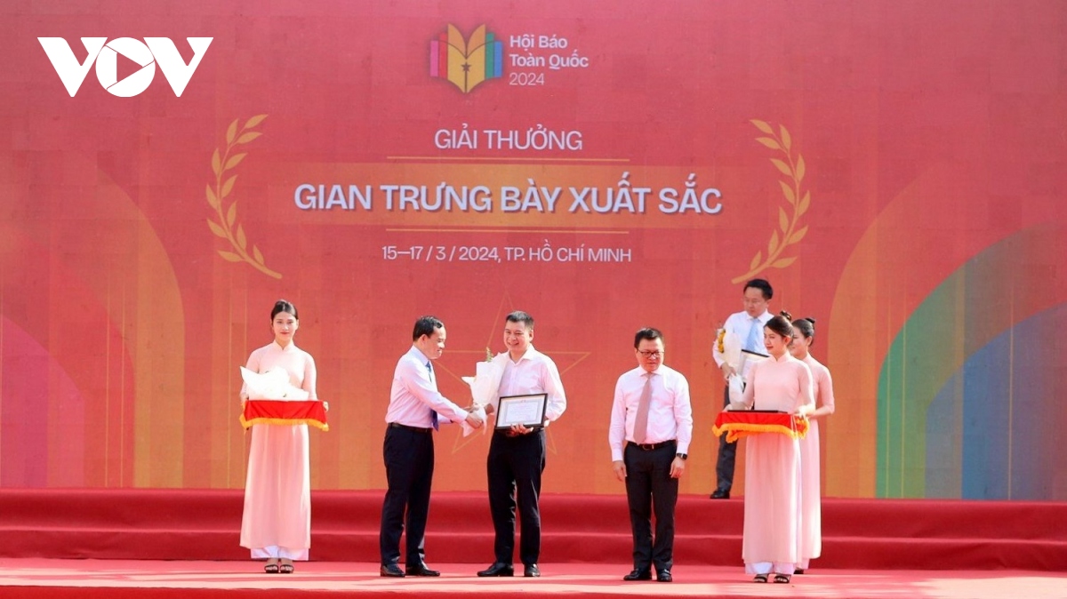 be mac hoi bao toan quoc 2024 5 giai a duoc trao cho gian trung bay xuat sac hinh anh 2