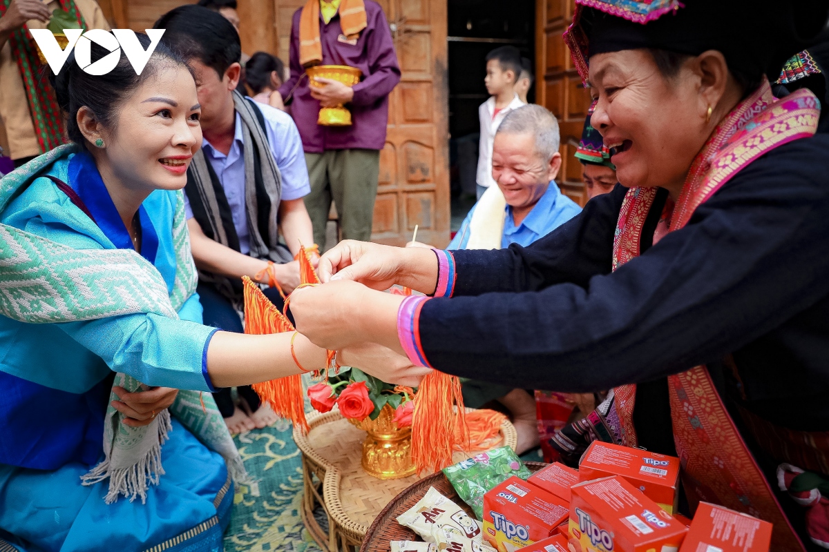 phuc dung le kham ban cua nguoi lao Dien bien hinh anh 10