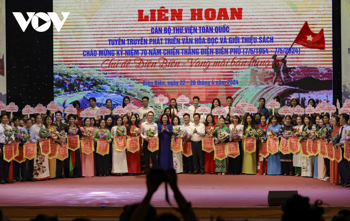 lan toa van hoa doc tu lien hoan can bo thu vien toan quoc 2024 tai Dien bien hinh anh 5