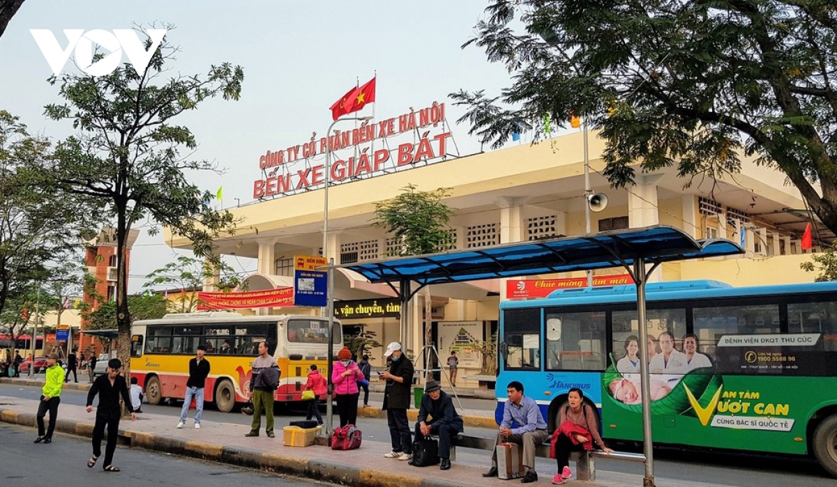 ve may bay tang cao, cac ben xe o ha noi du kien tang 350 cong suat hinh anh 1