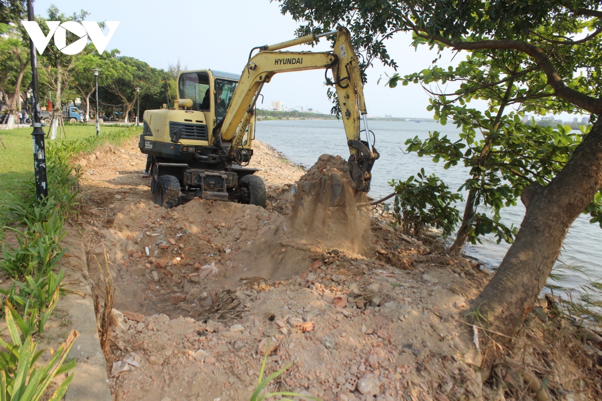 Sẽ làm rõ hành vi đổ đất đá dọc bờ sông Hàn, Đà Nẵng