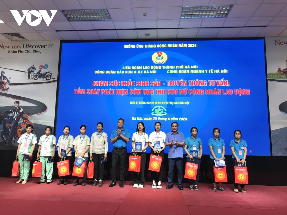 khám sức khỏe, tầm soát ung thư miễn phí cho 600 nữ công nhân ở hà nội hình ảnh 4 kham suc khoe, tam soat ung thu mien phi cho 600 nu cong nhan o ha noi hinh anh 4