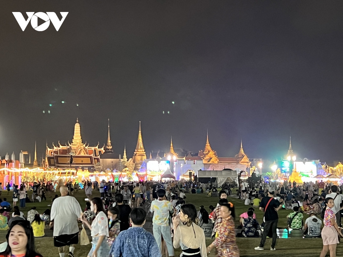 Thái Lan đã đón 11 triệu lượt khách quốc tế, thu về hơn 14 tỷ USD