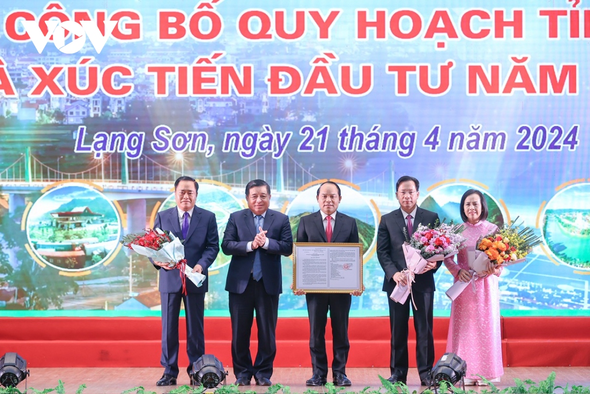 thu tuong du hoi nghi cong bo quy hoach va xuc tien dau tu tinh lang son hinh anh 7