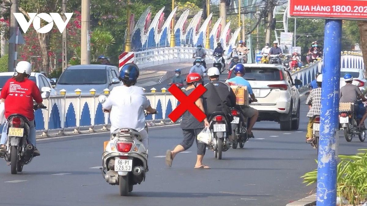 Người đi bộ gây tai nạn giao thông, trách nhiệm thuộc về ai?