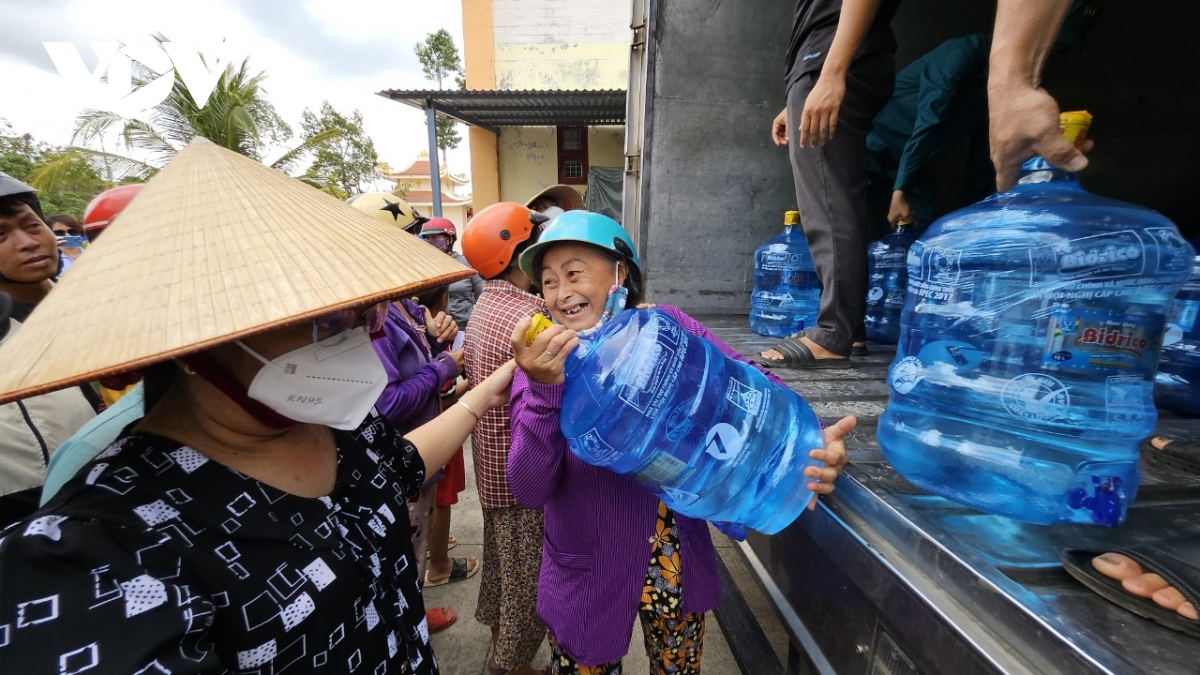 Nước ngọt sẻ chia, nghĩa tình lan tỏa