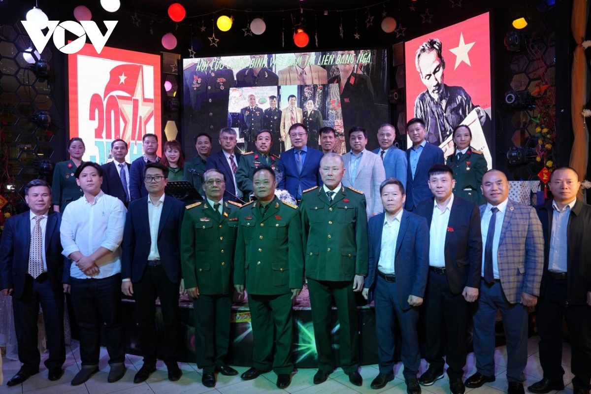 hội cựu chiến binh ở nga kỷ niệm 49 năm giải phóng miền nam, thống nhất đất nước hình ảnh 2 hoi cuu chien binh o nga ky niem 49 nam giai phong mien nam, thong nhat dat nuoc hinh anh 2