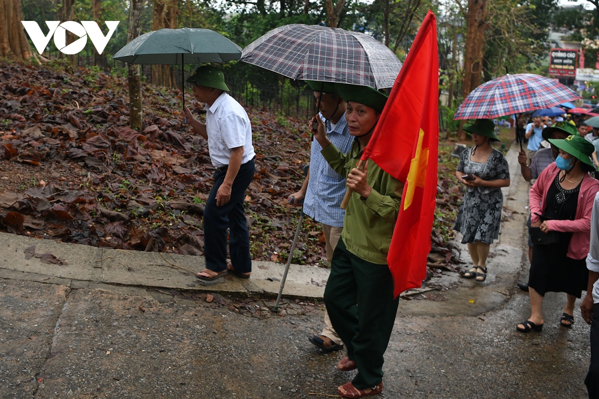 du khach doi mua nuom nuop tham doi a1 hinh anh 4