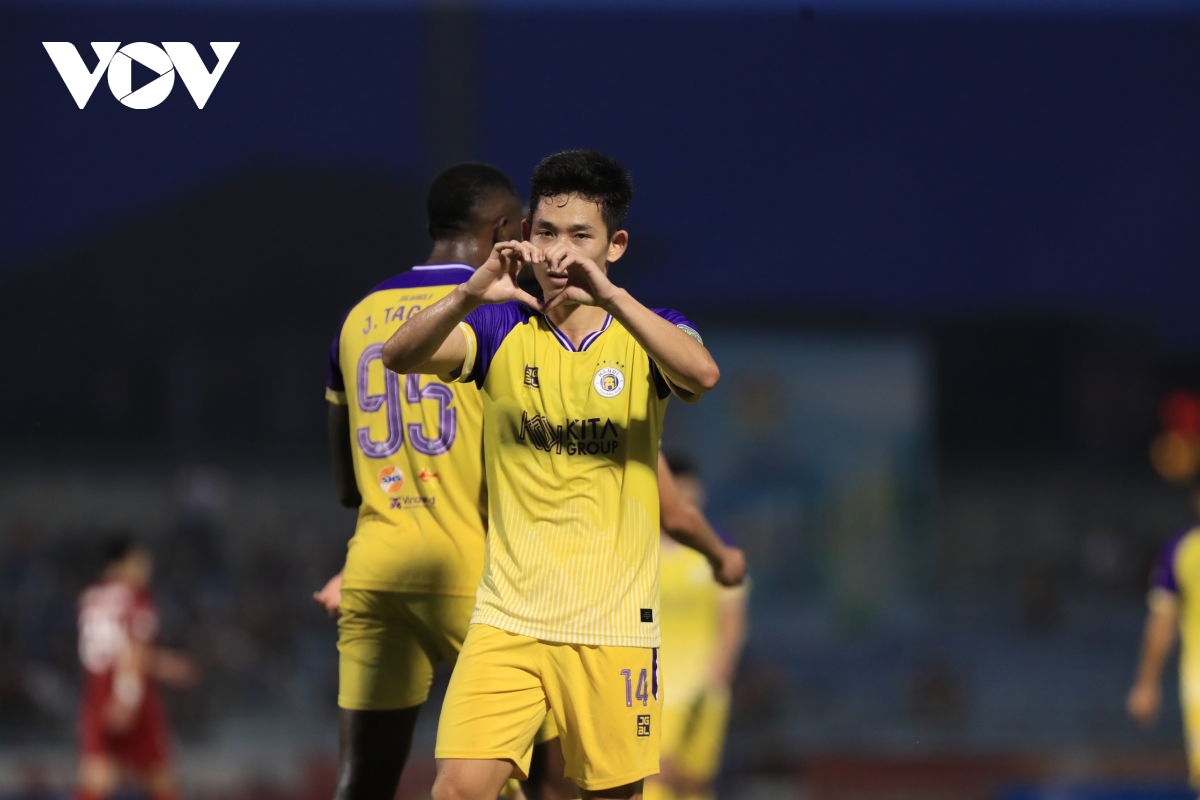 san ha tinh don vi khach bat ngo, ha noi fc roi diem du dan truoc 2 ban hinh anh 5