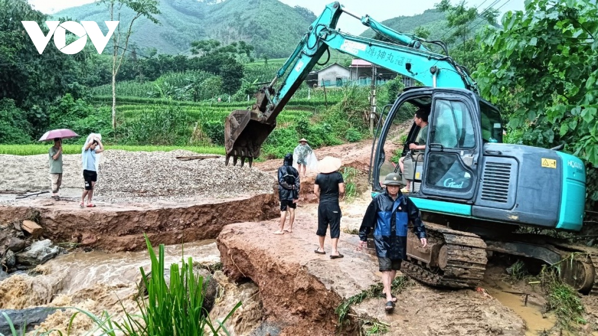 tam mua don xuong bao yen, lao cai gay thiet hai hinh anh 2