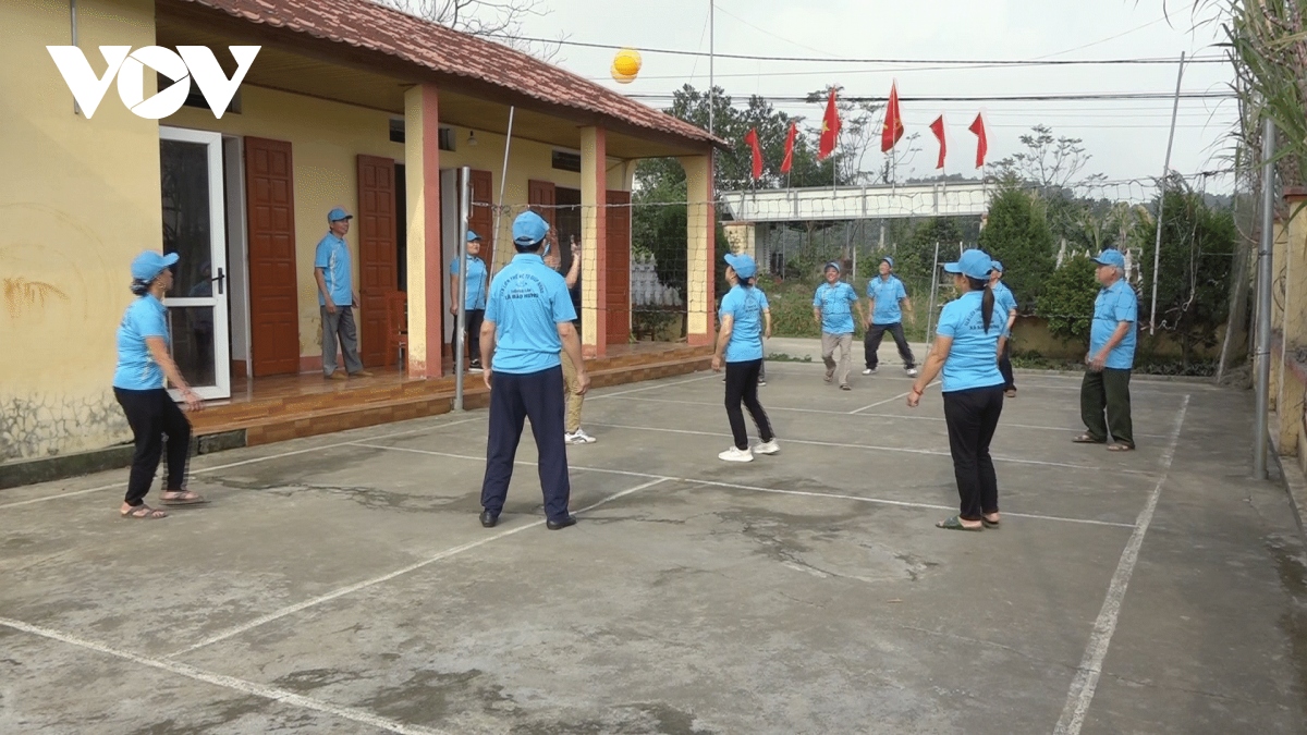 “Câu lạc bộ Liên thế hệ” giúp người cao tuổi thêm vui khỏe