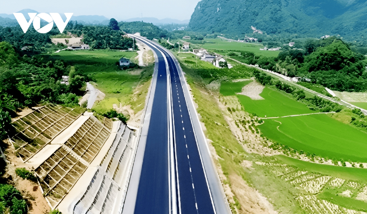Cao tốc Hoà Bình - Mộc Châu, cú hích kết nối liên vùng để bứt phá