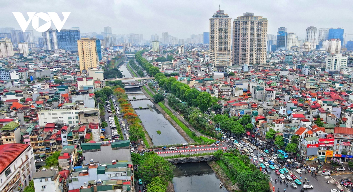 Việc mở rộng đường Láng để giảm ùn tắc giao thông chỉ là giải pháp tình thế