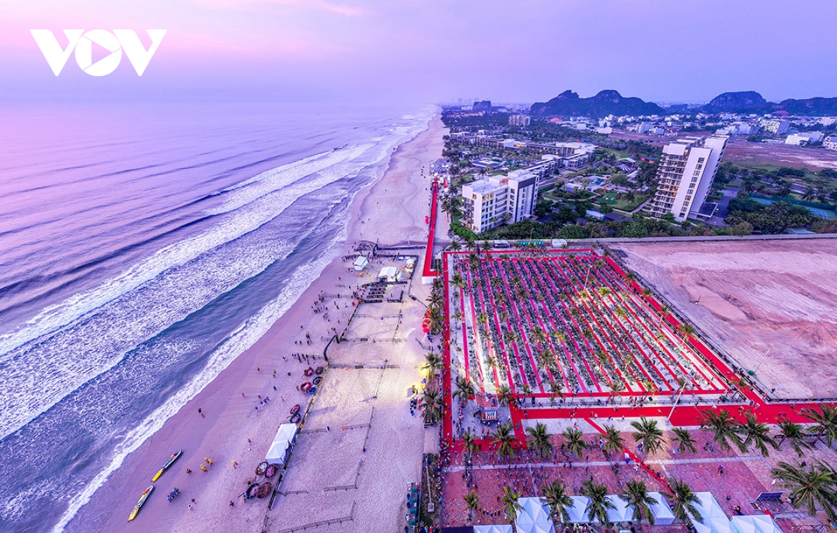 chinh phục cuộc thi 3 môn phối hợp ironman 70.3 dưới nắng nóng Đà nẵng hình ảnh 1 chinh phuc cuoc thi 3 mon phoi hop ironman 70.3 duoi nang nong Da nang hinh anh 1