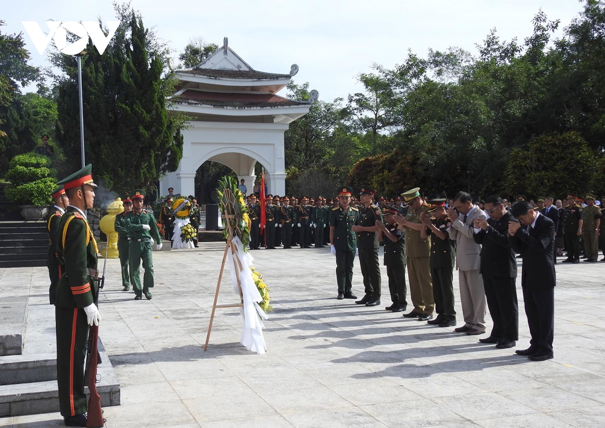 Truy điệu, an táng 16 hài cốt liệt sỹ quy tập tại Lào và Campuchia