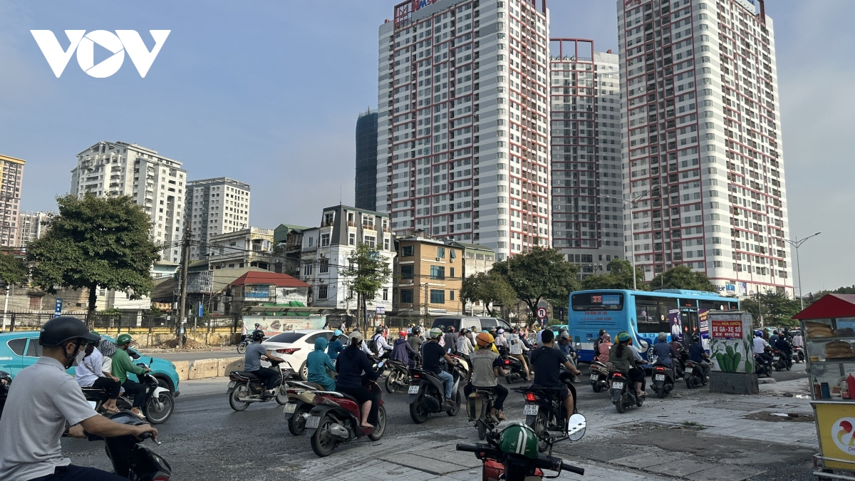 rao duong thi cong ham chui khien nut giao kim Dong - giai phong un u, o nhiem khoi bui hinh anh 8