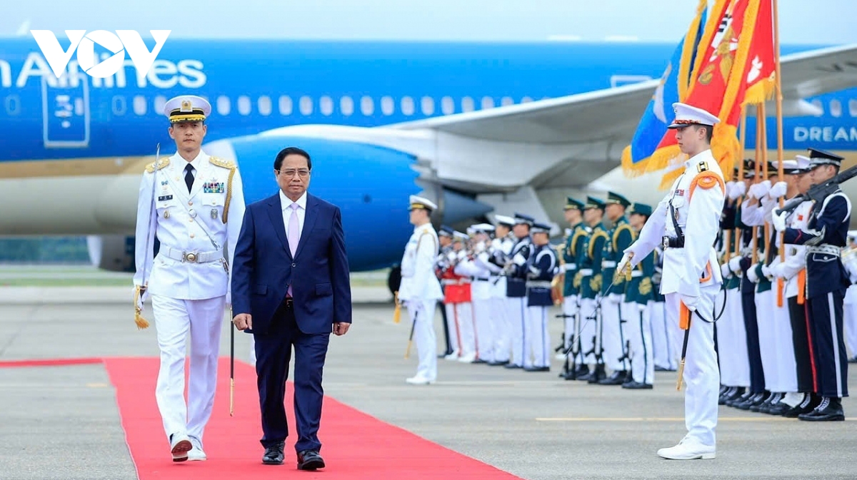 PM Pham Minh Chinh welcomed in Seoul on official visit to RoK